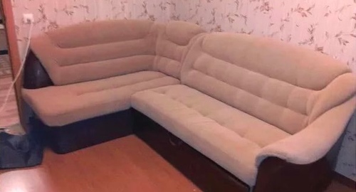 Перетяжка углового дивана. Александровск-Сахалинский